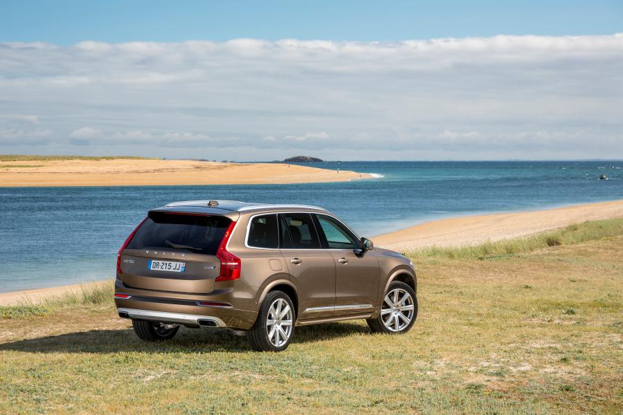  Volvo XC90 D5 Inscription 2015 года  (фото 7 из 30)